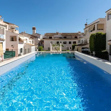 Malagasuite Rustic&pool Apartman